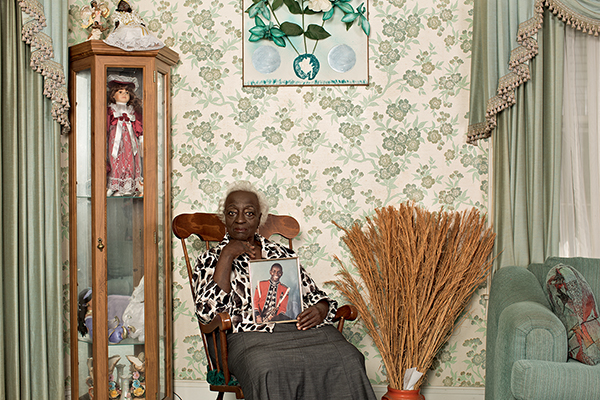 Deana Lawson, Gracie Broome, 2015. Courtesy the artist and Rhona Hoffman Gallery, Chicago