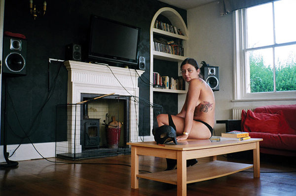 Rasha Kahil, Potterells Farmhouse, AL9, Hertfordshire, from the series In Your Home, 2011 Courtesy the artist 