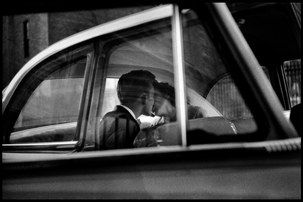 Elliott Erwitt, New York City, USA, 1955 © Elliott Erwitt / Magnum Photos