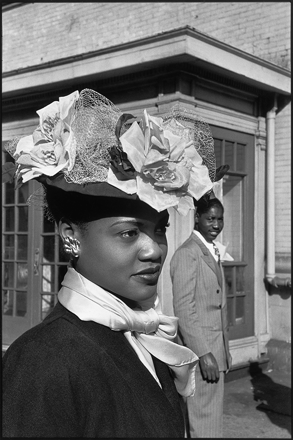 Henri Cartier-Bresson, Easter Sunday, Harlem, New York, 1947 © the artist/Magnum Photos 