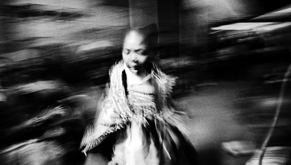 Andrew Tshabangu, Portrait of a Young Thwasa, from the series Bridges, 2008
Courtesy the artist and Gallery MOMO