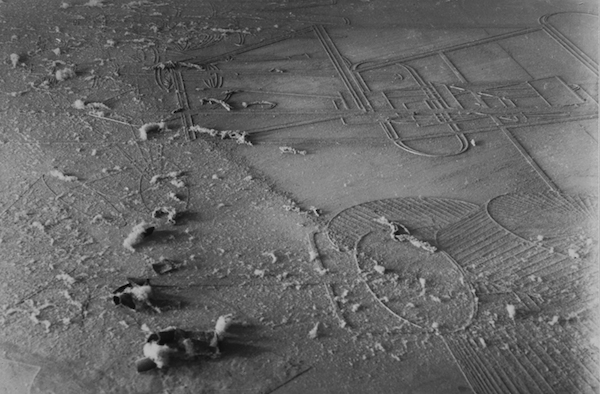 Man Ray and Marcel Duchamp, Dust Breeding, 1920. Courtesy Galerie Françoise Paviot © ADAGP, Paris