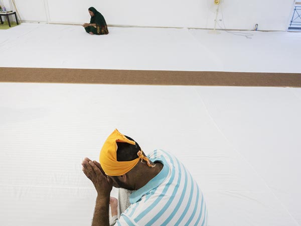 Tassos Vrettos, Singh Shaba Gurudwara, Marathon, 2012–15 © Tassos Vrettos 