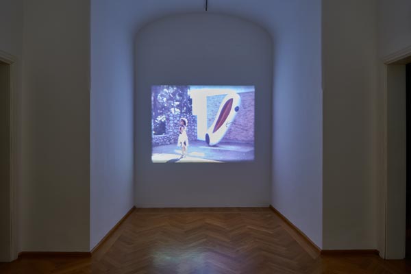 Amie Sigel, The Modernists , 2010. Installation view, Ricochet #10: Amie Siegel, Double Negative, Museum Villa Stuck, Munich, 2016. Courtesy the artist and Simon Preston Gallery, New York