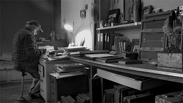 Robert Frank in Don't Blink – Robert Frank, directed by Laura Israel. Photo by Lisa Rinzler. Courtesy Grasshopper Film