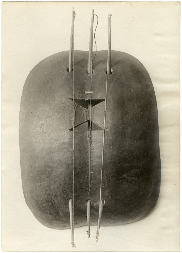 Unknown photographer, Musical instrument from French Guiana, ca. 1910s. Courtesy Pitt Rivers Museum, University of Oxford