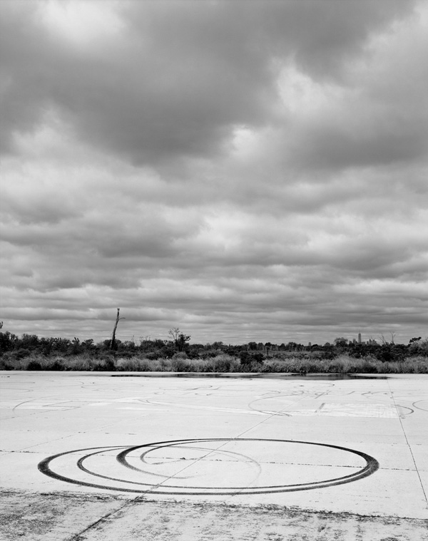 Mitch Epstein, Clouds #96, New York City, 2015Courtesy the artist and Yancey Richardson Gallery