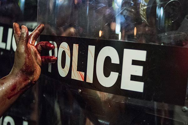 Sean Rayford, Protests Break Out In Charlotte After Police Shooting, 2016 © the artist/Getty Images