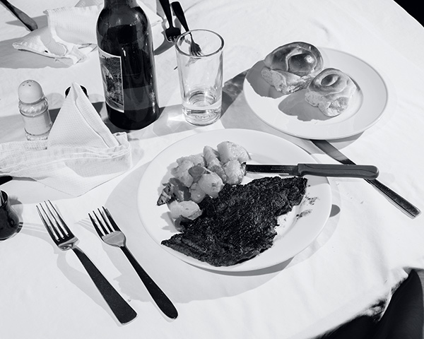 ¬¬Eli Durst, Steak, from the series In Asmara, 2015 Courtesy the artist 