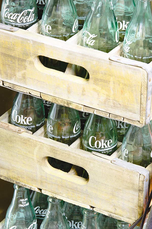 Roe Ethridge, Coke Bottles, 2015 Courtesy the artist and Contemporary Arts Center, Cincinnati