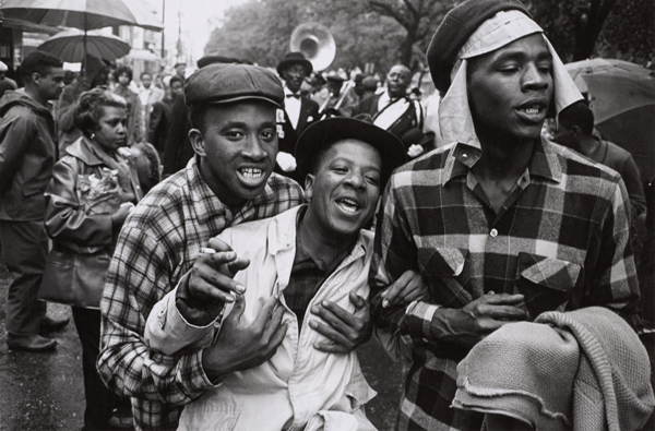 Leonard Freed, They are dancing at a jazz funeral in the streets of New Orleans, Louisiana, 1965 Courtesy Leonard Freed / Magnum Photos 