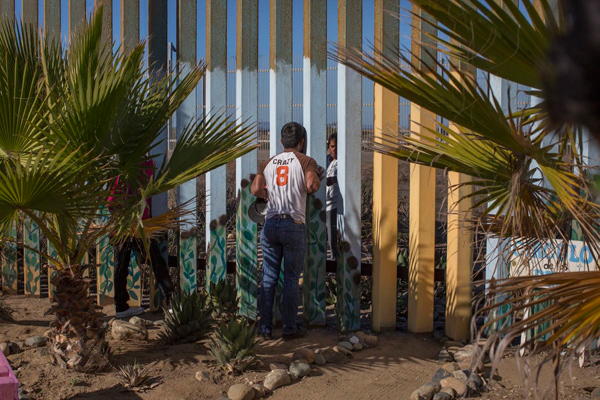 Griselda San Martin, Through The Wall, 2015 Courtesy the artist