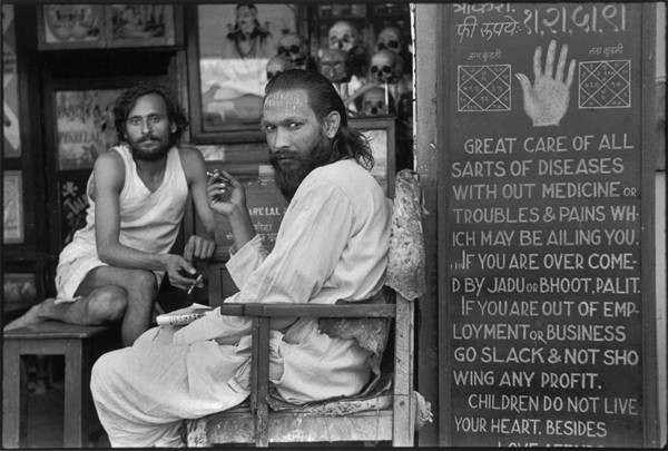 Henri Cartier-Bresson, Astrologer's Shop, Bombay, Maharashtra, India, 1947 © the artist / Magnum Photos 