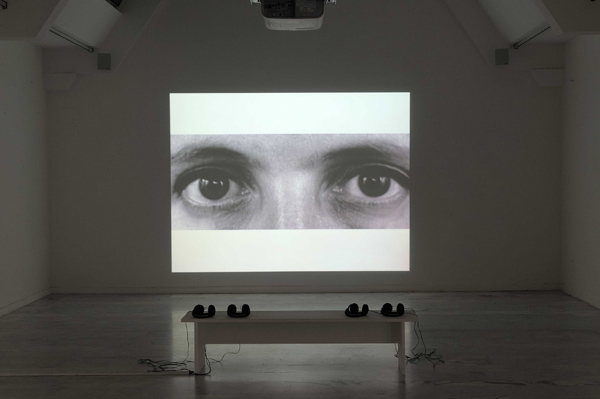 Zineb Sedira, Silent Sight, 2000. Video projection, 11 minutes, 10 seconds, black and white, sound© the artist/DACS, London and courtesy kamel mennour, Paris/London 