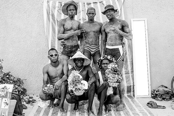 Fatoumata Diabate, Groupe de lutteurs, Somone, Sénégal, 2013, from the series Studio Photo de la Rue Courtesy the artist 