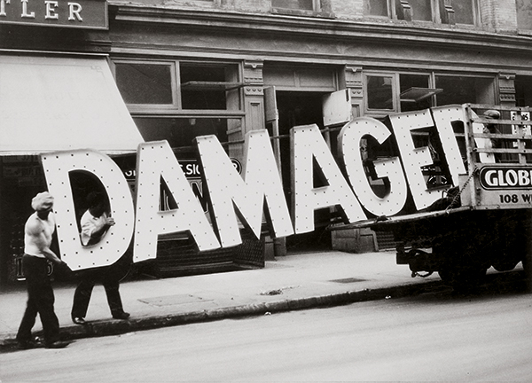 Walker Evans, Truck and Sign, 1928–30 © The Walker Evans Archive, The Metropolitan Museum of Art, New York 