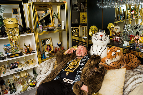 Lauren Greenfield, Limo Bob in his office, Chicago. Bob owns a one-hundred-foot limo that made the Guinness Book of World Records for being the world’s longest limousine, 2008 © the artist and courtesy INSTITUTE 