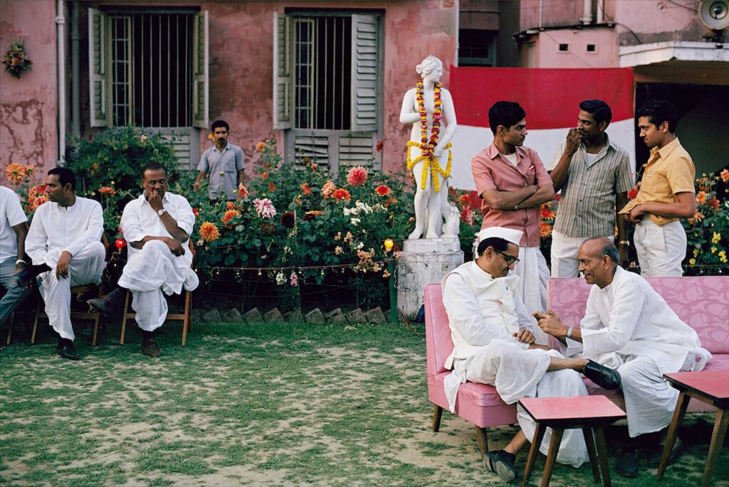 Raghubir Singh, A Marwari Wedding Reception in South Calcutta’s Singhi Park, Calcutta, West Bengal, ca. 1972