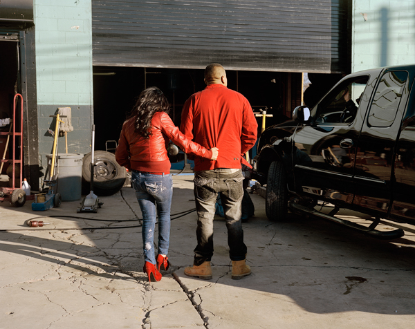 Justine Kurland, Red Couple, 2013ourtesy the artist and Mitchell Innes & Nash