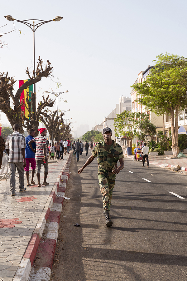 Guy Tillim, Boulevard du Général de Gaulle, Dakar, Senegal, 2017