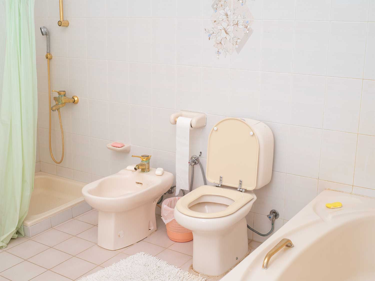 Farah Al Qasimi, Beige Bathroom, 2020