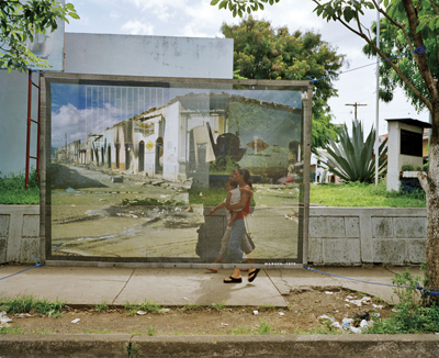 NICARAGUA. Masaya. July 2004. Re-Framing History, Nicaragua mural project installation based of original photographs taken in 1978 of the popular insurrection against Somoza.

[lF][lF]Contact email:
New York : photography@magnumphotos.com
Paris : magnum@magnumphotos.fr
London : magnum@magnumphotos.co.uk
Tokyo : tokyo@magnumphotos.co.jp


Contact phones:
New York : +1 212 929 6000
Paris: + 33 1 53 42 50 00
London: + 44 20 7490 1771
Tokyo: + 81 3 3219 0771


Image URL:
http://www.magnumphotos.com/Archive/C.aspx?VP3=ViewBox_VPage&amp;IID=2K7O3R9UCH7O&amp;CT=Image&amp;IT=ZoomImage01_VForm