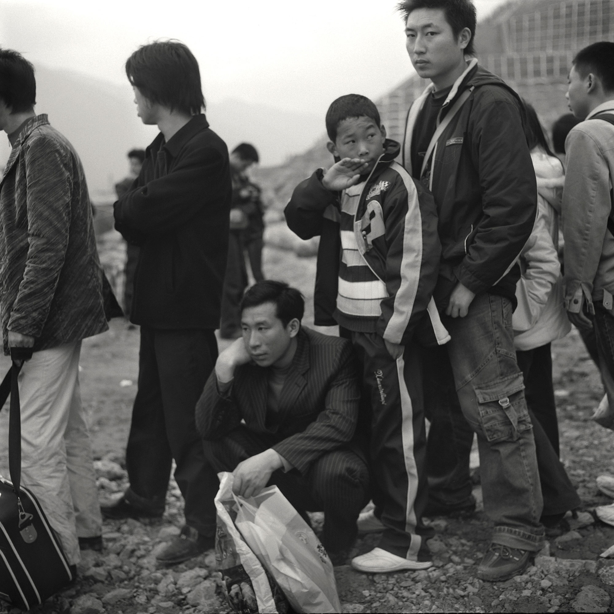 Muge, Passengers queueing to buy tickets, 2007