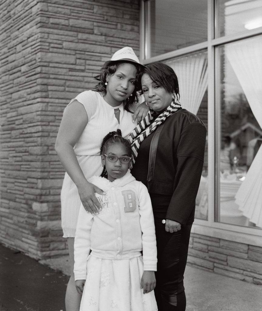 LaToya Ruby Frazier, Shea Cobb with her daughter, Zion, 2016