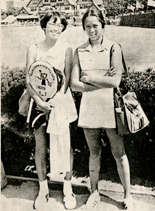 Emile Bocian, Marcie (left) and Maureen “Peanut” Louie (right) at the U.S. Open at Forest Hills Stadium, 1977 <br>Courtesy the Museum of Chinese in America”>
		</div>
		<div class=