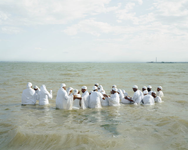 Chloe Dewe Mathews's Sweeping Chronicle of the River Thames