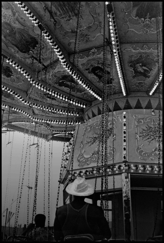 Ming Smith, Coney Island Detailed, Brooklyn, 1976