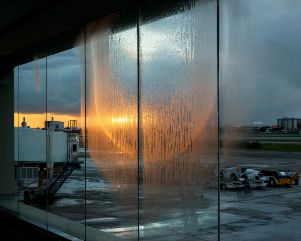 Genesis Báez, Condensation (San Juan Airport), 2019