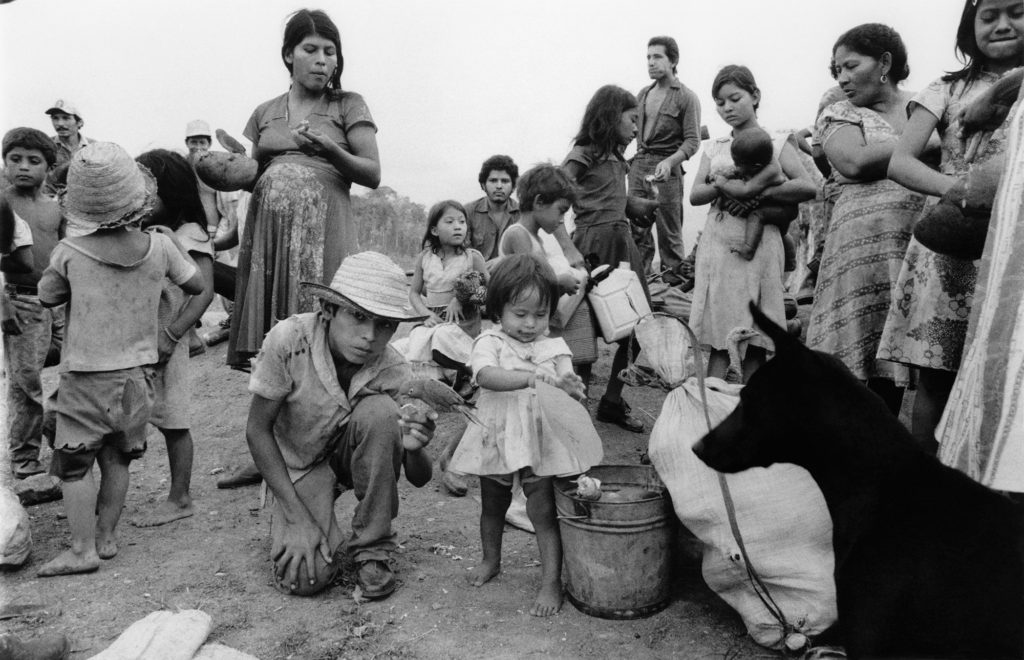 Claudia Gordillo, Relocation of rural communities from the war zone to Los Chiles, Río San Juan, 1983