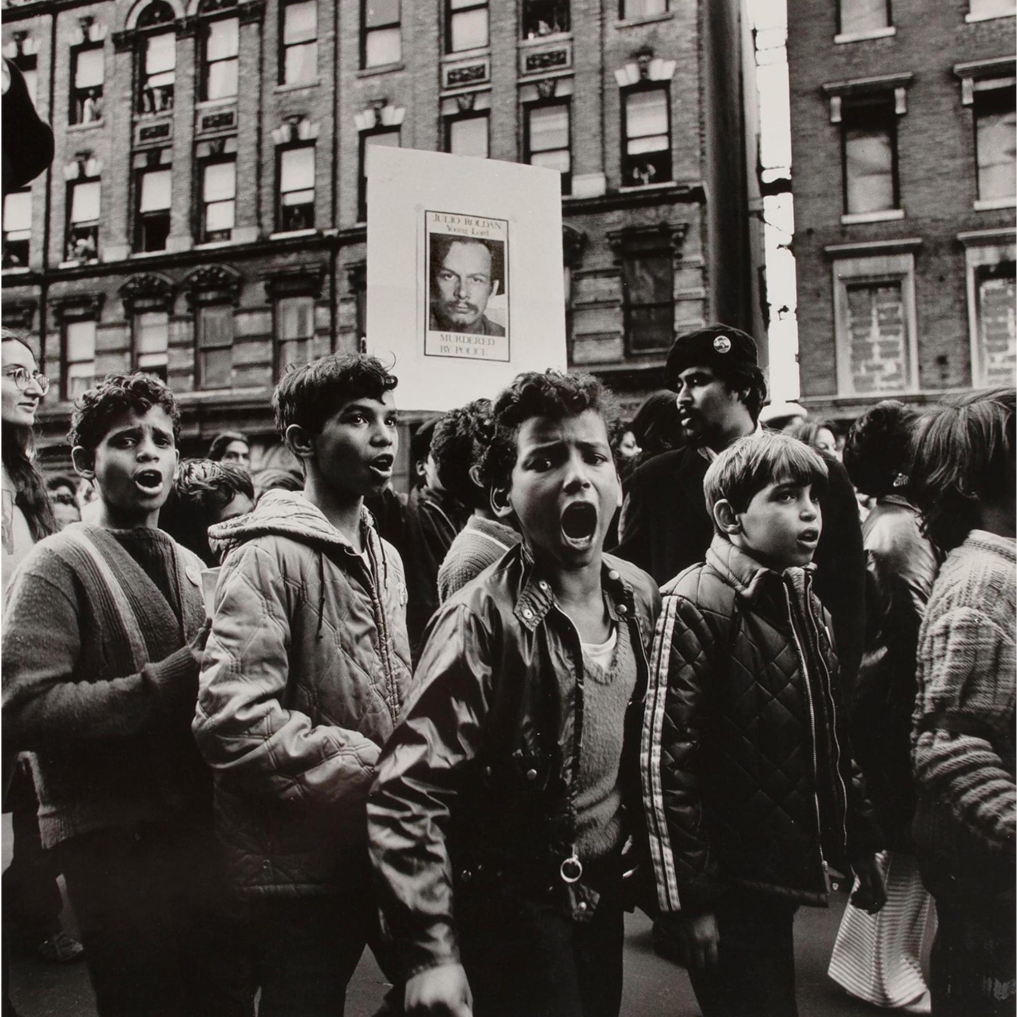 Hiram Maristany. Children in the funeral march of Julio Roldán, 1970