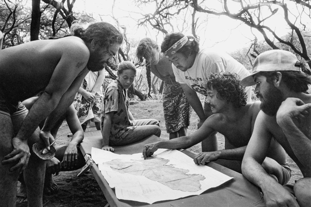 Franco Salmoiraghi, Planning an exploration of the island of Kaho‘olawe on foot, 1979