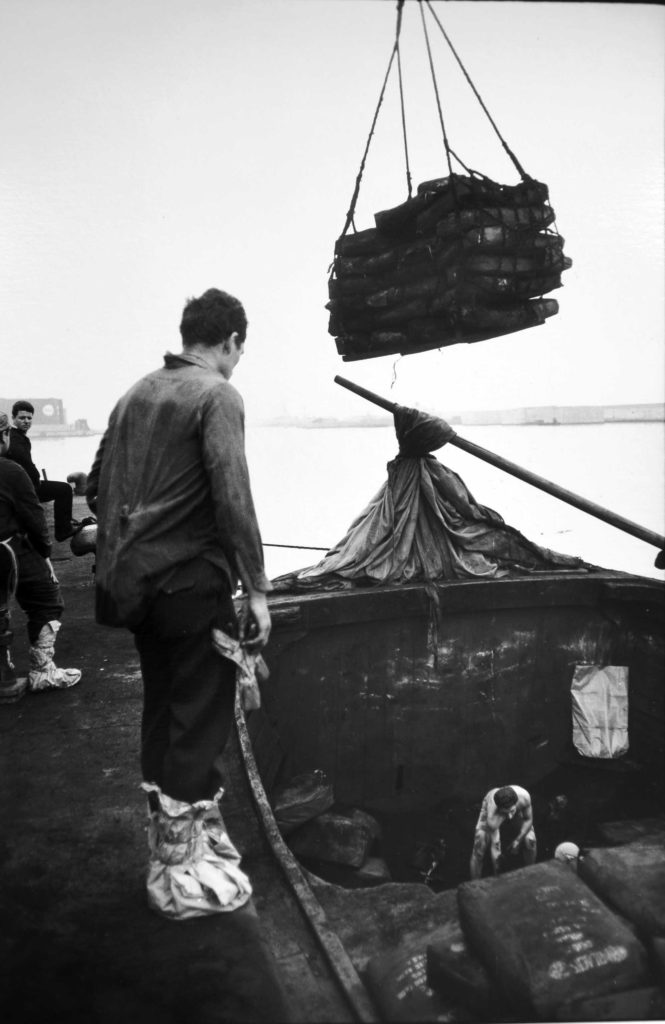 Lisetta Carmi, Genova, Il Porto, 1964