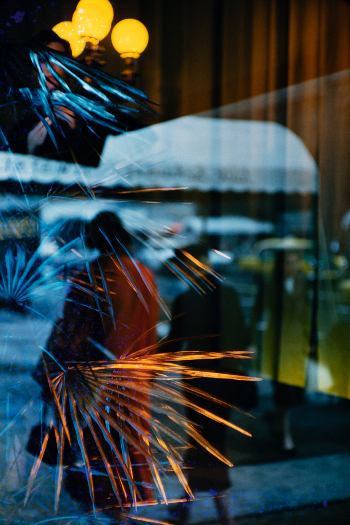 Saul Leiter's Ravishing Color Photographs of New York