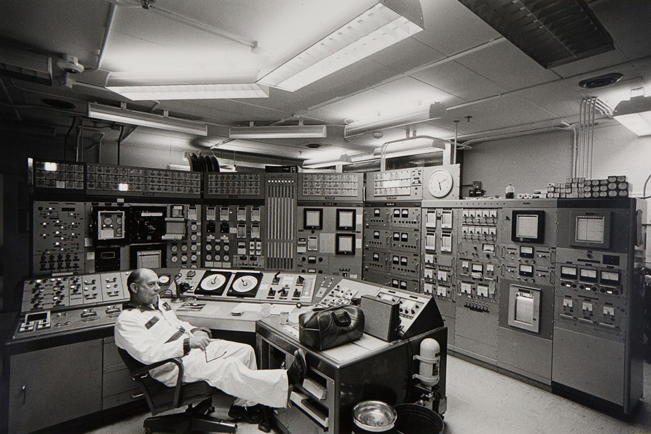 Per Brandin, <em>Brookhaven National Lab, Control Room, Nuclear Reactor</em>, from <em>Long Island Project</em>, 1979
“>
		</div>
		<div class=