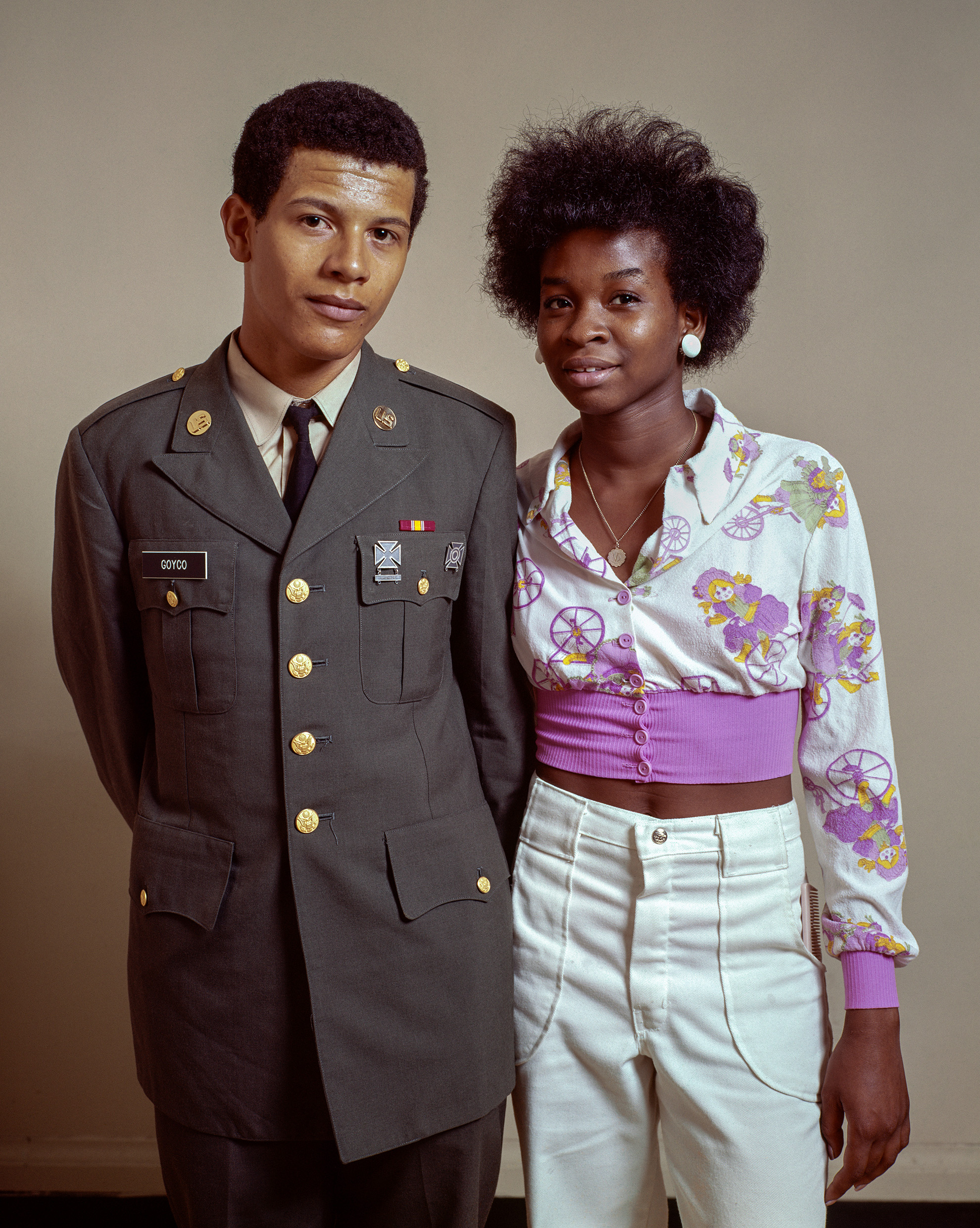 Evelyn Hofer, Soldier in Uniform with Girlfriend, New York, 1974