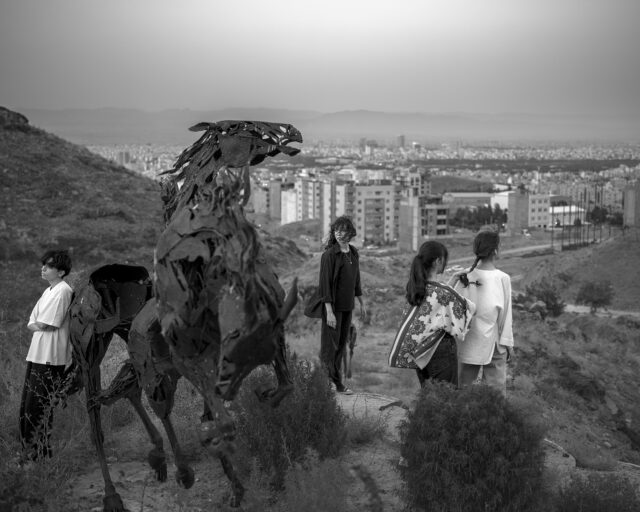 A Shimmering Portrait of Contemporary Iran