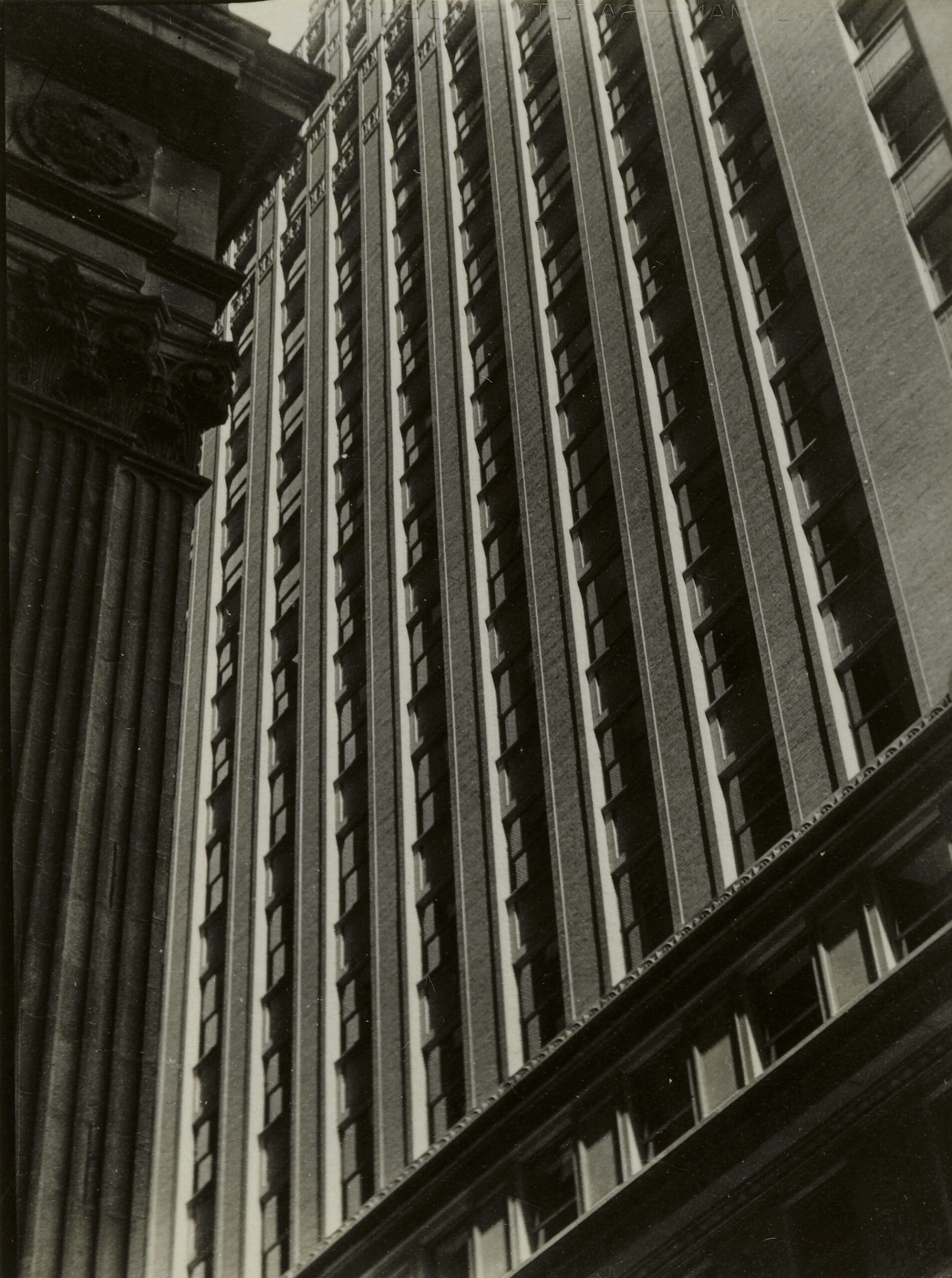 Consuelo Kanaga, <em>Untitled (New York)</em>, ca. 1940″>
</div>
<div class=