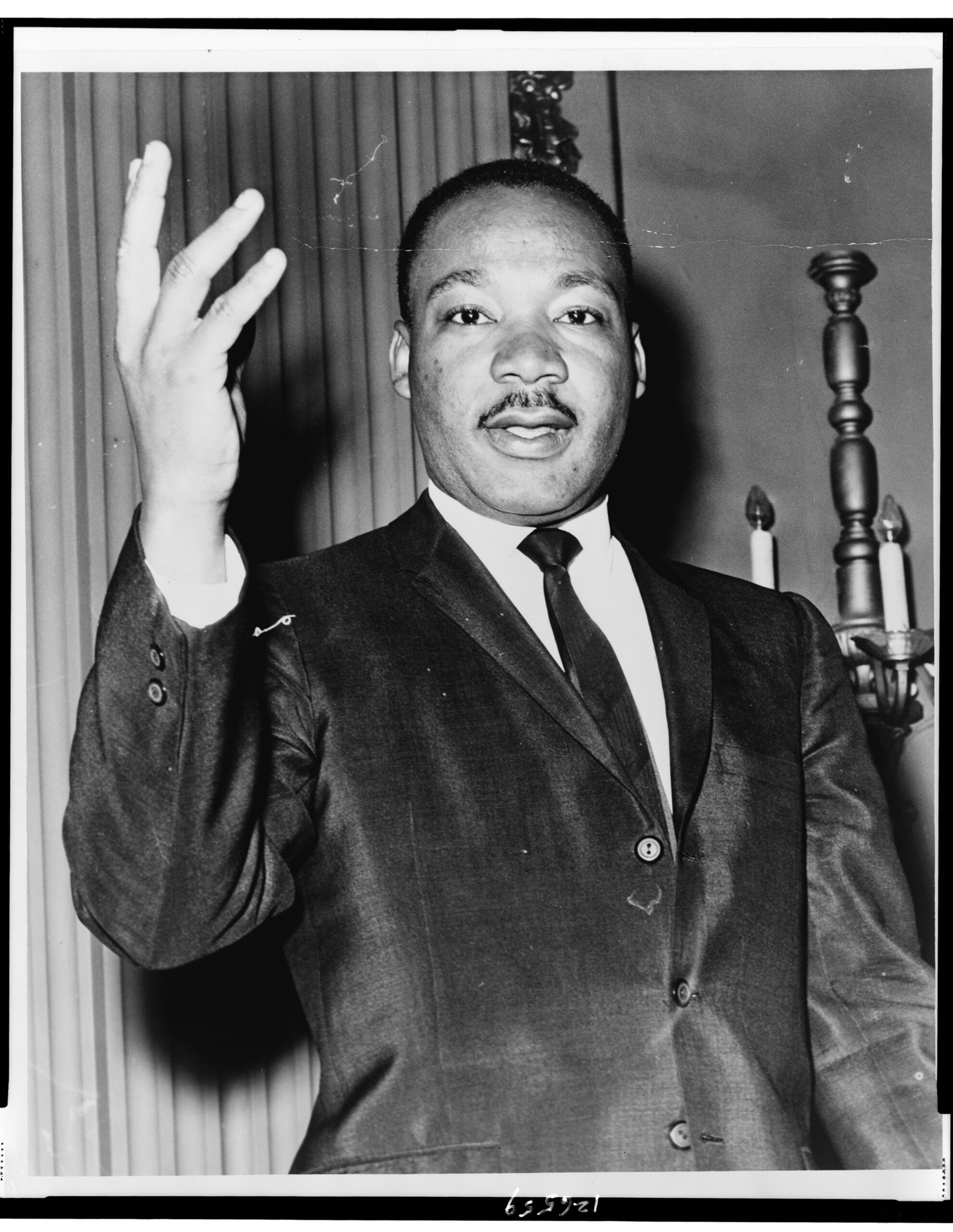 Dick DeMarsico, <em>Dr. Martin Luther King, Jr., half-length portrait, facing front / World Telegram & Sun </em>, 1964<br>Courtesy the Library of Congress “>
		</div>
		<div class=