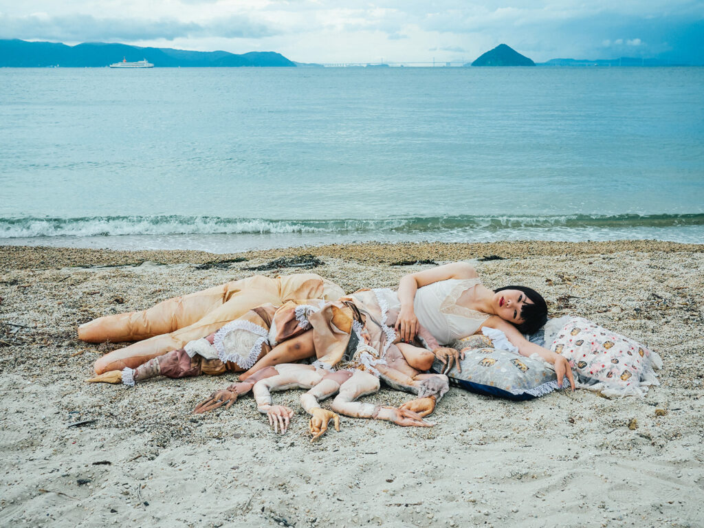 Image: Katayama Mari, bystander #014, 2016
