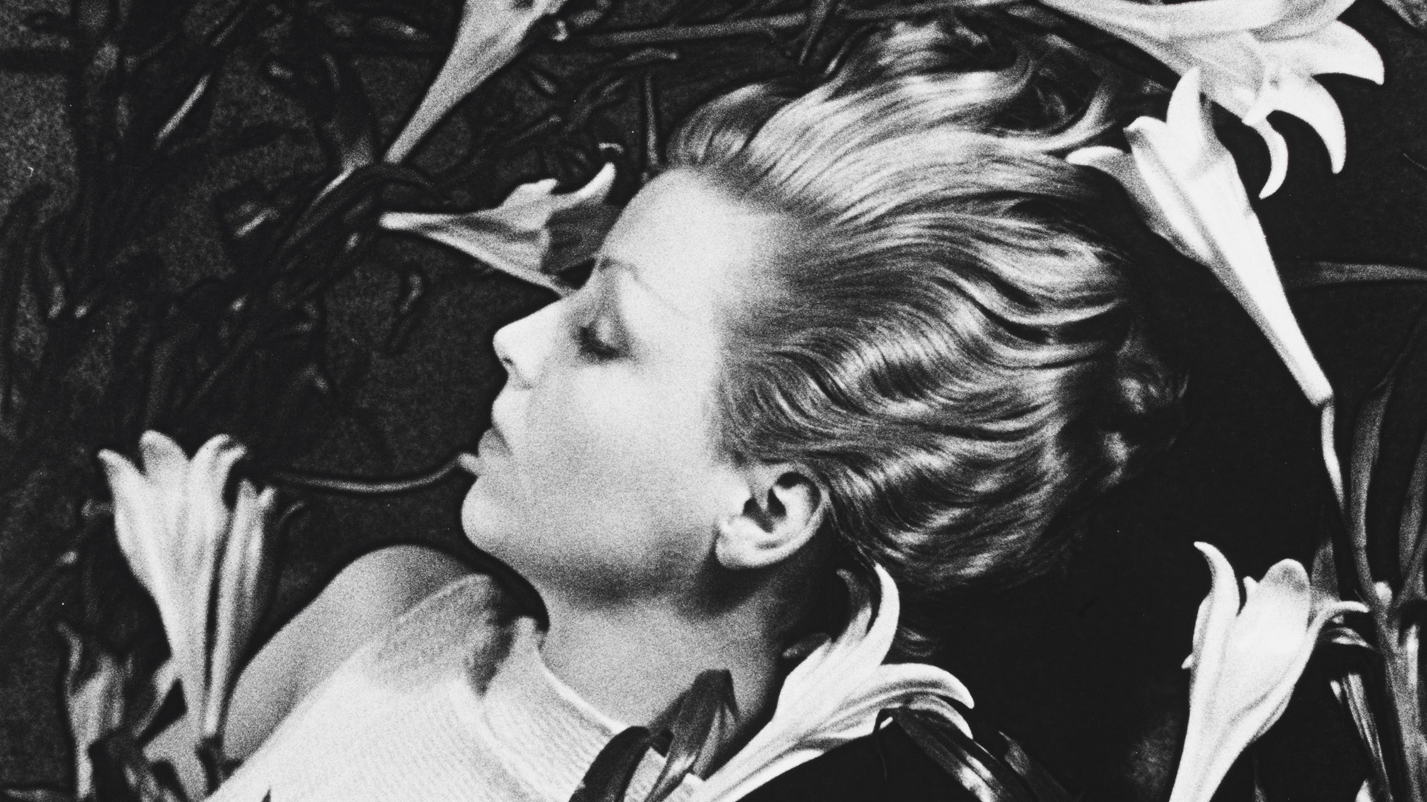 How Schiaparelli Reimagined the Fashion Photograph